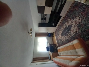 Închiriez apartament 3 camere 