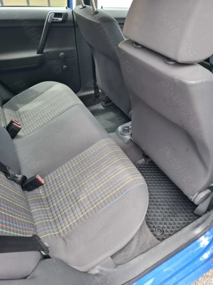 Volkswagen Polo 1,2 benzina, prima înmatriculare 2007 - imagine 7 Volkswagen Polo 1,2 benzina, prima înmatriculare 2007 - imagine 7