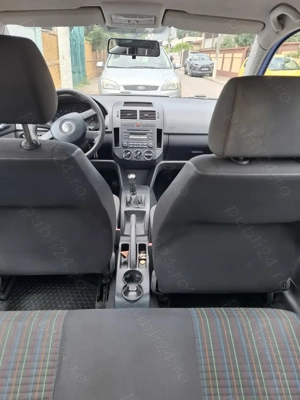 Volkswagen Polo 1,2 benzina, prima înmatriculare 2007 - imagine 8 Volkswagen Polo 1,2 benzina, prima înmatriculare 2007 - imagine 8
