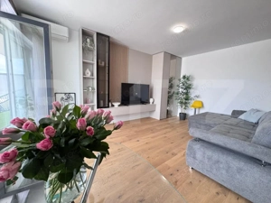 Apartament cu 3 camere de lux + terasă 100 mp + parcare – Trio Bridge View