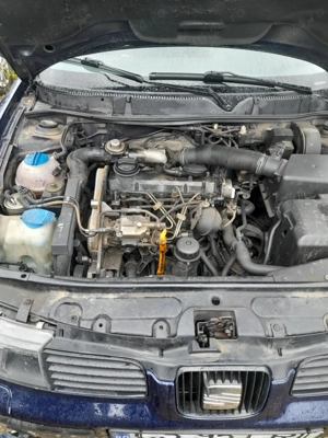 Vand seat leon 2001 1.9tdi ALH , are motorul defect - imagine 4