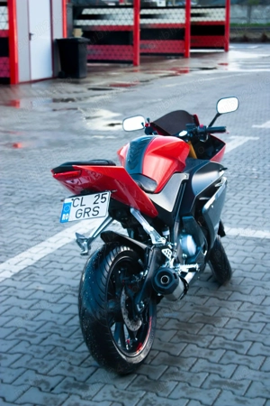 Yamaha YZF R125 ABS - imagine 2  Yamaha YZF R125 ABS - imagine 2