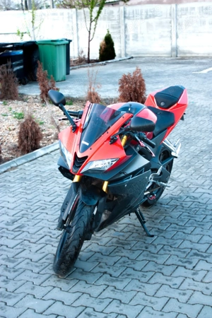 Yamaha YZF R125 ABS - imagine 3  Yamaha YZF R125 ABS - imagine 3