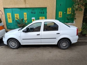 Vânzare Dacia Logan 2008 mașină de familie,are itp recent - imagine 3