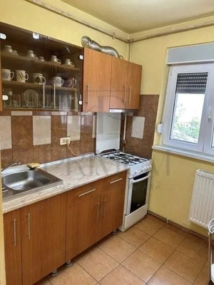 SEMICENTRAL - 2 Camere - Decomandat - Etaj intermediar - Centrala proprie - imagine 3