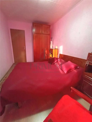 DACIA - 4 CAM - BOXA - CENTRALA AC - ZONA EXCELENTA
 - imagine 7