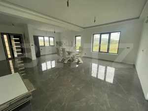 Casă practică și confortabilă, poziționată într-o zonă liniștită