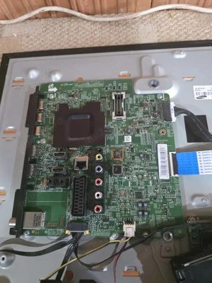 Dezmembrez tv Samsung ue32h6400 - imagine 3