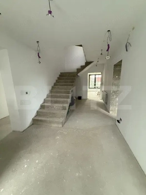 Vilă D+P+M cu teren generos și vedere panoramică spre pădure - imagine 4