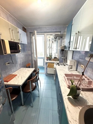 400 Euro-Inchiriere apartament 3 camere decomandate, zona Tribunal - imagine 4