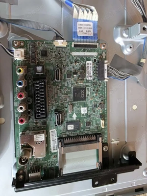 placa de baza eax65361503 de pe tv LG 32lb561b