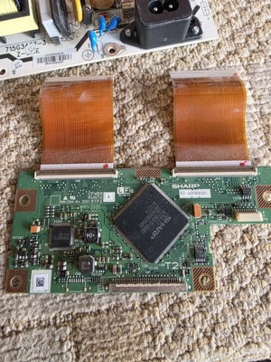 tcon cpwbx runtk 3919tpz de pe tv Sharp lc-32s7e-bk