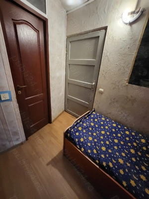 Inchiriez ultracentral garsoniera în vilă - imagine 2