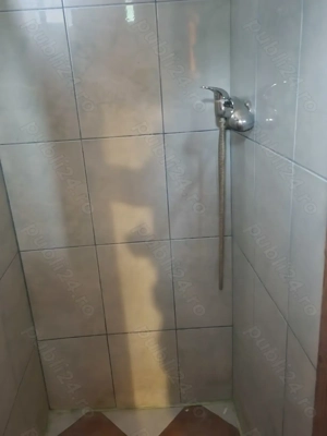 Inchiriez ultracentral garsoniera în vilă - imagine 5