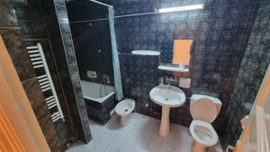 Vand apartament 2 camere