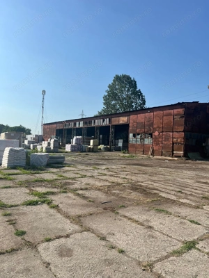 Halǎ industrialǎ + platformǎ betonatǎ, zona Sud - imagine 13