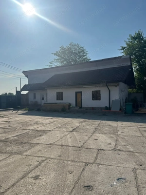 Halǎ industrialǎ + platformǎ betonatǎ, zona Sud - imagine 2