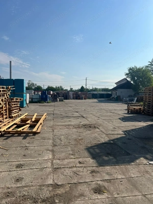 Halǎ industrialǎ + platformǎ betonatǎ, zona Sud - imagine 6