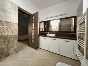 Spatiu Comercial - Gradinita - Clinica - 2000 Euro - imagine 10