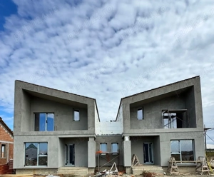 De vânzare duplex Ghiroda despărțit prin cameră tehnică