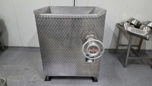 Masina de tocat carne 