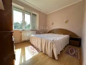 Apartament 3 camere,2 bai,etaj 3,zona Peco Porolissum - imagine 2
