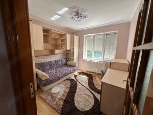 Apartament 3 camere,2 bai,etaj 3,zona Peco Porolissum - imagine 8