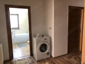 Apt. 3 camere, dec. Exercitiu, centrala, balcon, lux, bloc fond nou-loc parcare. - imagine 9