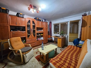 Apartament 3 camere, decomandat, et. 1, centrală, poziționare excelentă, Calea Șagului, comision 0%