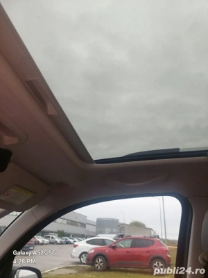 De vinzare una din două  autoturisme  - imagine 4