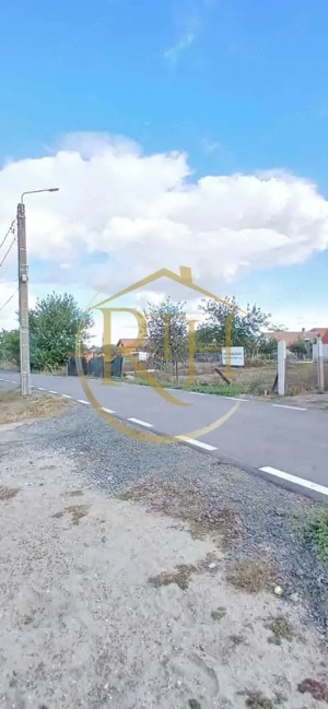 Pozitie excelenta, teren de vanzare in Becicherecu Mic, utilitati la poarta - imagine 3