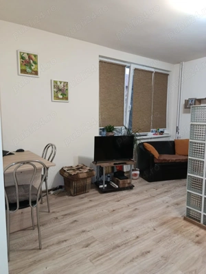 Închiriez garsonieră in zona centrului universitar-300 euro