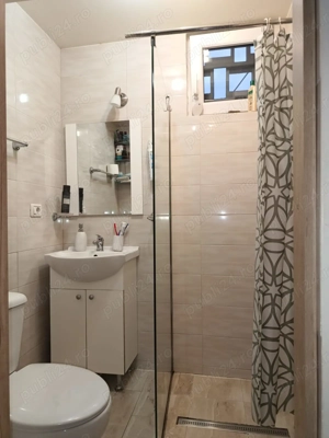 Închiriez garsonieră in zona centrului universitar-300 euro - imagine 4