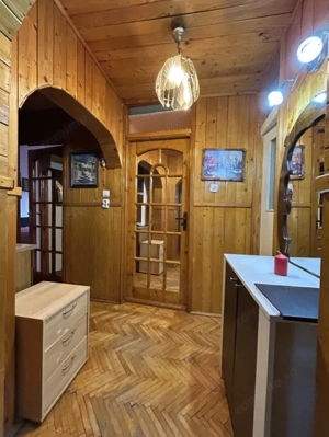 Apartament 3 camere, decomandat, etaj 2, 65mp, 2 bai - zona Sagului  - imagine 9