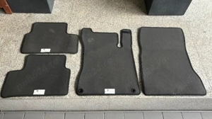 Set 4 presuri mocheta noi Mercedes CLA sau A klasse originale. - imagine 5