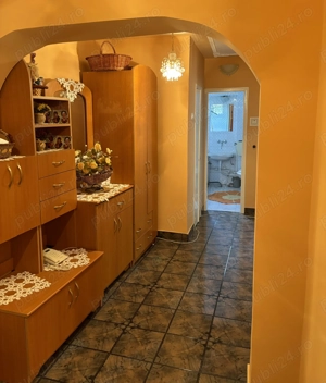 Vând apartament zona centru  - imagine 3 Vând apartament zona centru  - imagine 3