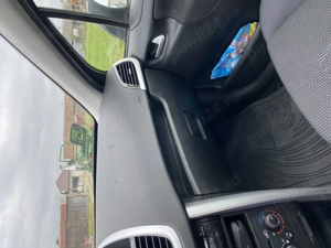 Peugeut 207 an2011 1400benz - imagine 3