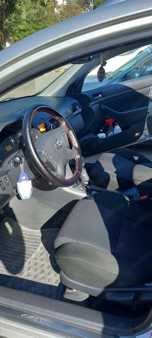 Vand   Toyota avensis 2007 - imagine 8 Vand   Toyota avensis 2007 - imagine 8