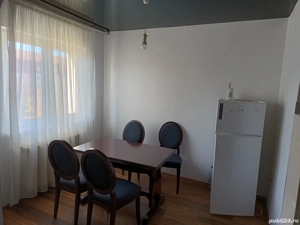 închiriez apartament 3 camere confort 3