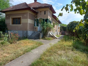 Teren intravilan 2800 mp in localitatea Titesti, jud. Arges, pe DN 73, nr. 37, la 22 km de Pitesti