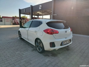 De vanzare Kia Cee'd 1.6 CRDI (facelift) GT  - imagine 3