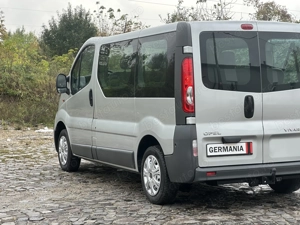 Opel Vivaro*Tuv Germania*9 locuri*clima*km:198.764*navi*2.0 D*af.2010 - imagine 4