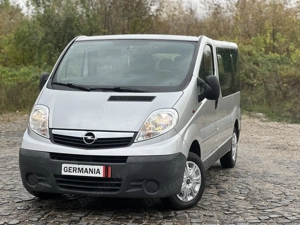 Opel Vivaro*Tuv Germania*9 locuri*clima*km:198.764*navi*2.0 D*af.2010 - imagine 2