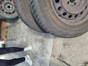 2 cauciucuri de iarna 215 70 16 de dacia duster .nissan qashqai  - imagine 3