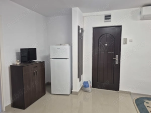 Închiriez apartament 3 camere - imagine 6