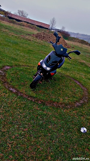 vând scuter Aprilia SR50 