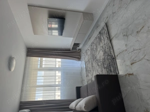 Inchiriez apartament 3 camere Auchan Titan 