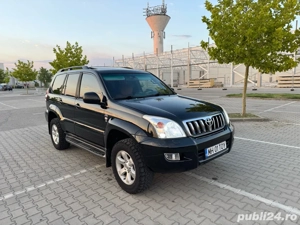 Toyota Land Cruiser Autoutilitara 4 locuri - imagine 3