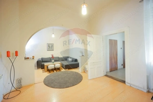 Casă / Vilă cu 4 camere de vânzare Ultracentral Str. Louis Pasteur - imagine 4