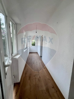 Casă / Vilă cu 5 camere de vânzare - imagine 4